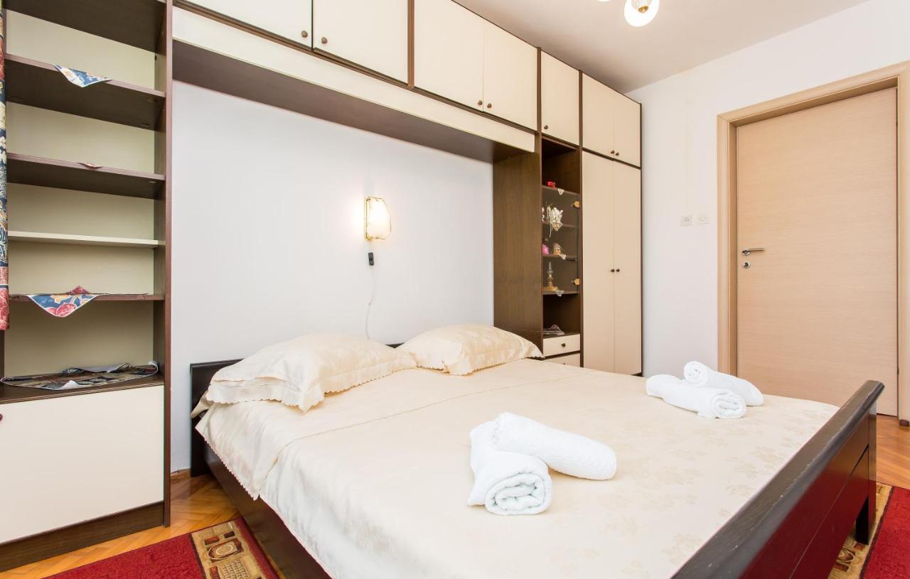 Appartment Rezika ชิโล ภายนอก รูปภาพ