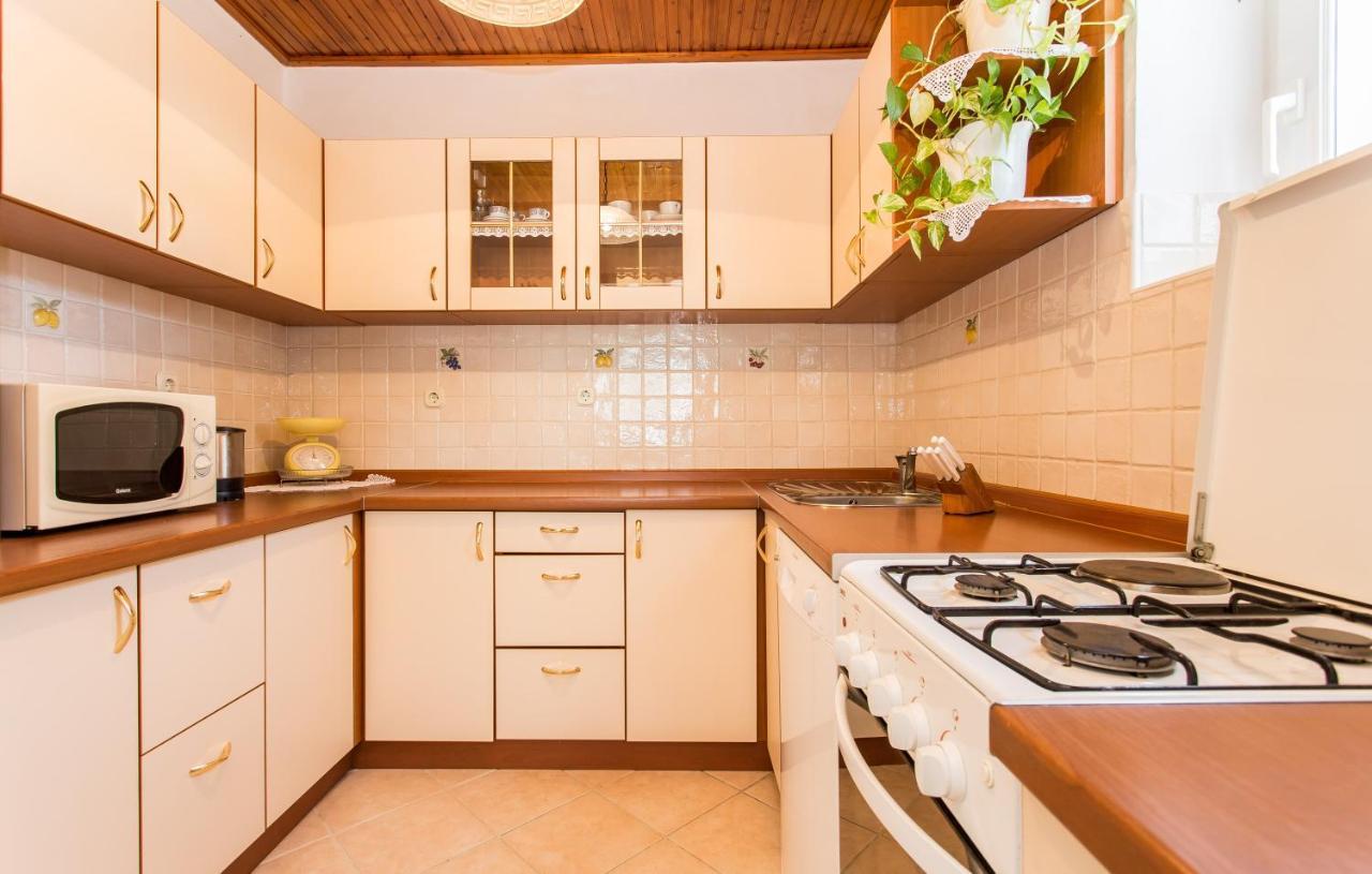 Appartment Rezika ชิโล ภายนอก รูปภาพ