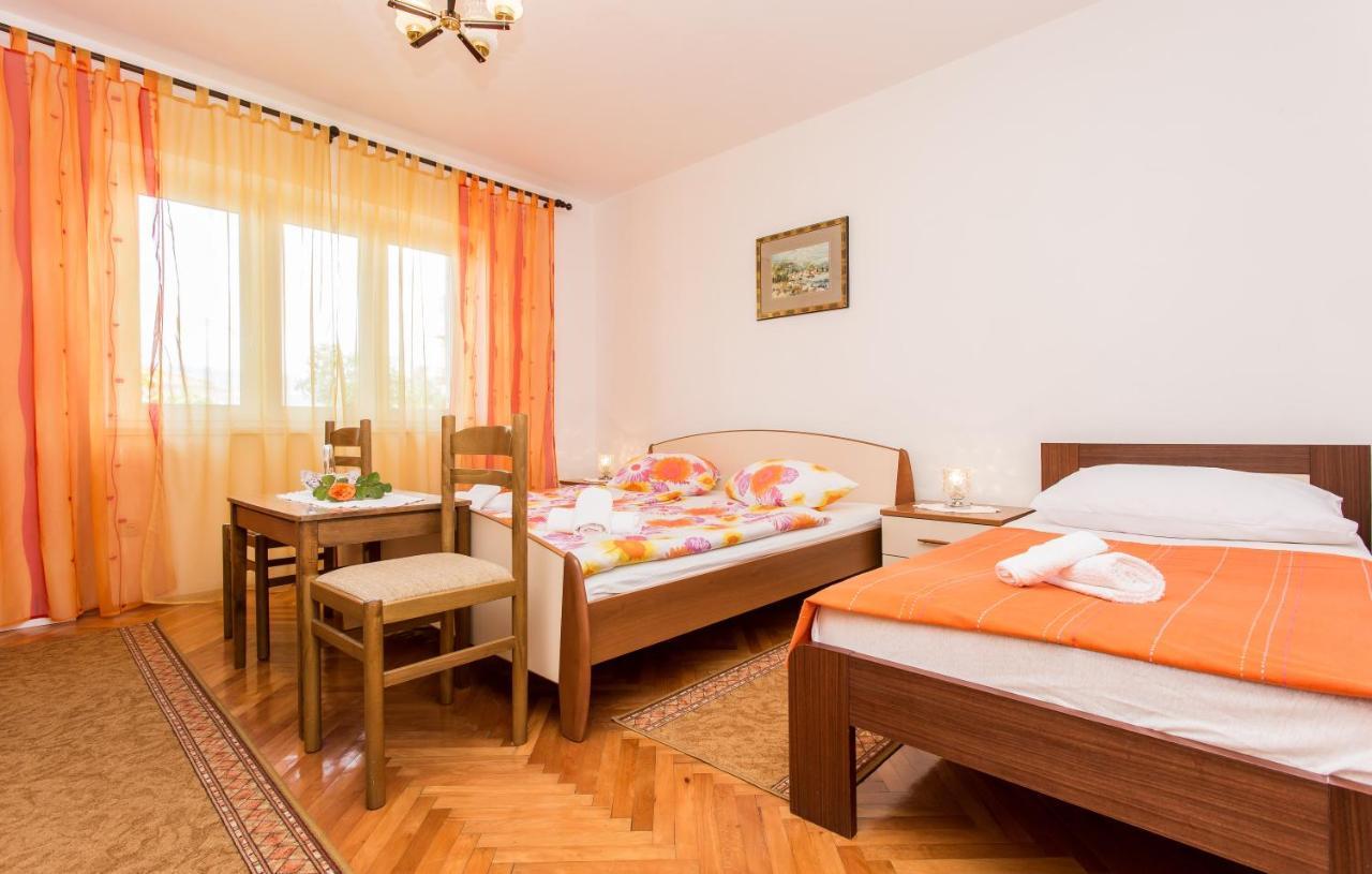 Appartment Rezika ชิโล ภายนอก รูปภาพ